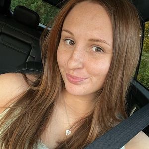 Meet your Posher, Jacquelyn